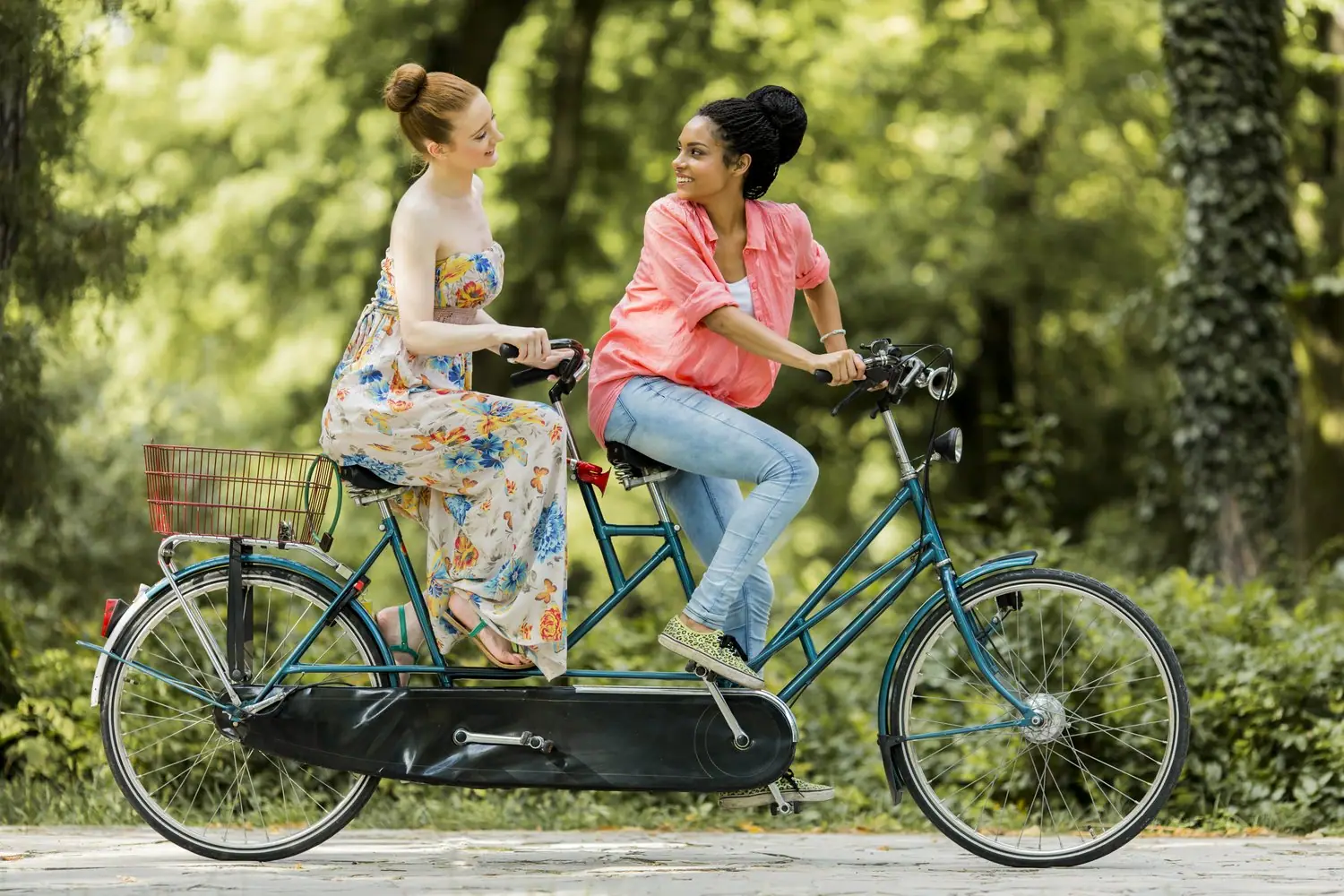 Ekologiczny transport w mieście: Przewodnik po alternatywach