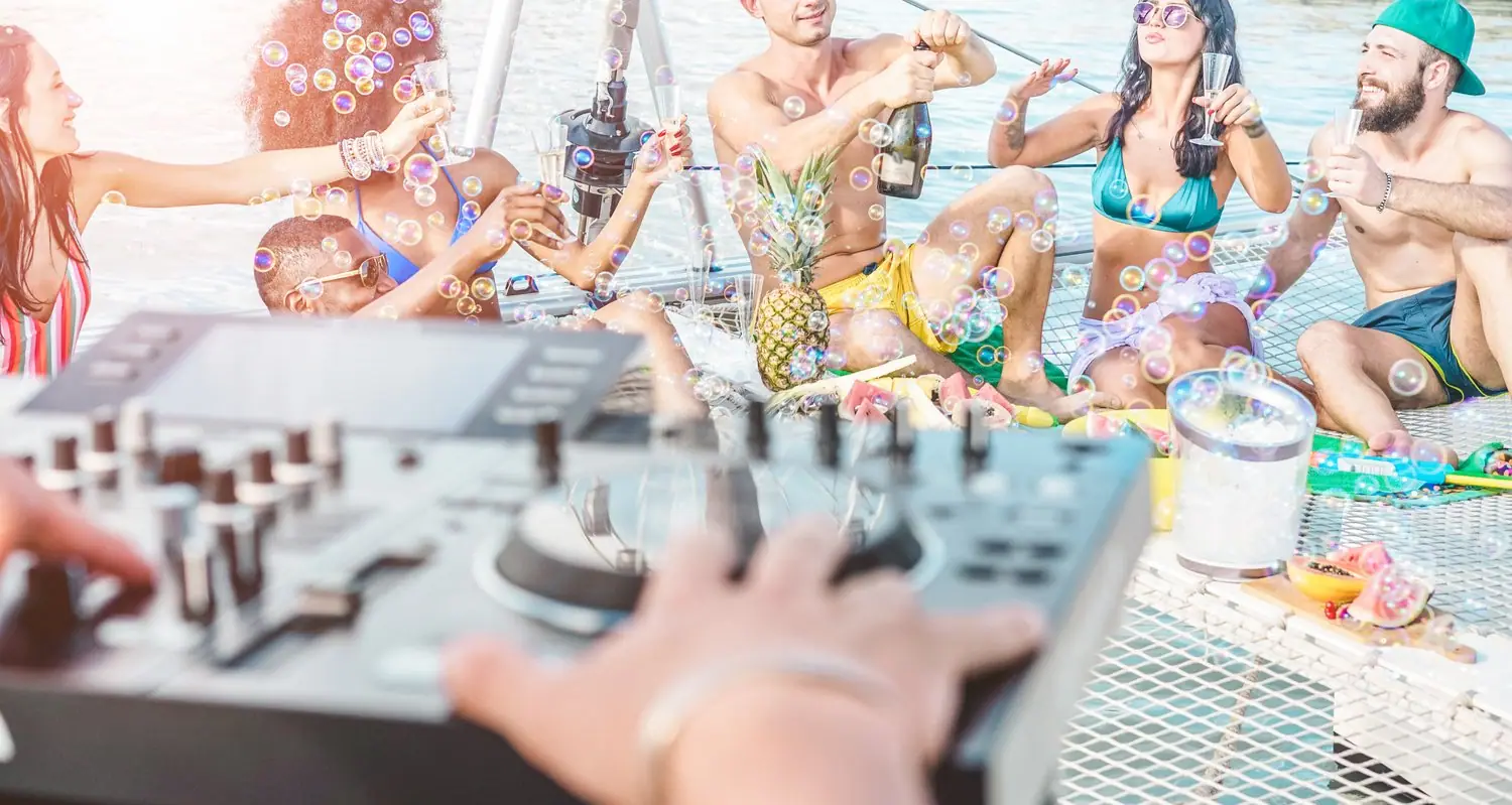 Jak stworzyć własną playlistę na imprezę: Narzędzia i wskazówki